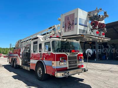 2002 Pierce Tilt Cab Fire Truck