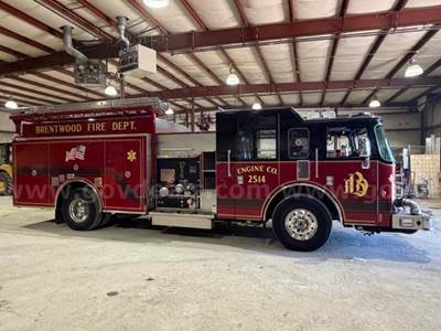 2002 Pierce Tilt Cab Fire Truck