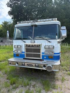 2002 Pierce Tilt Cab Fire Truck