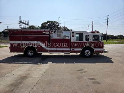 2002 Pierce Tilt Cab Fire Truck