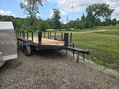 Tri Axle Flatbed Trailer