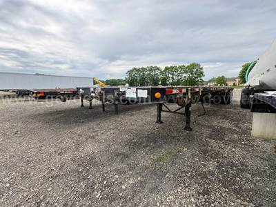 2013 Manac 48 Ft Tri/A Extendable Flatbed Trailer