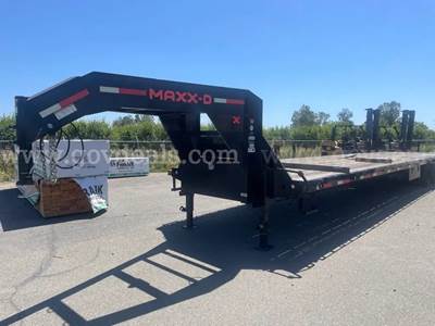 2021 Maxey Bronco T/A Gooseneck Trailer
