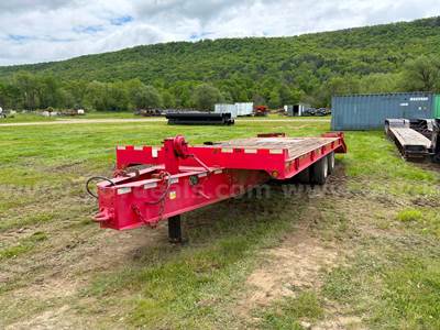 2001 Towmaster T/A Beavertail Flatbed Trailer