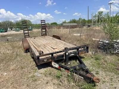 Flatbed Trailer with Ramps