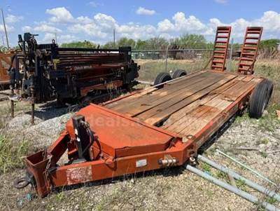 Flatbed Trailer with Ramps