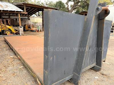 THOMPSON HEAVY DUTY FLATBED TRAILER
