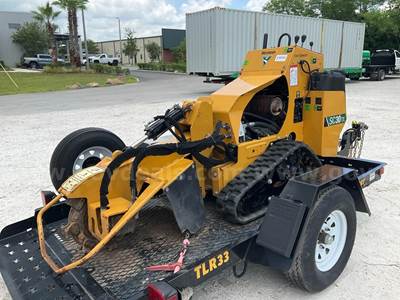 2022 VERMEER COMPACT STUMP GRINDER MODEL SC30TX WITH VERMEER TRAILER MODEL TLR33