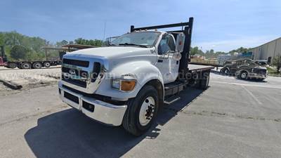 2013 Ford F-750 XL SD  S/A Flatbed Truck *Inoperable*