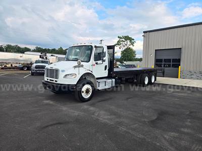 2016 freightliner m2 flatbed delivery truck
