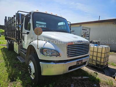 2013 Freightliner M2 106 18FT Flatbed With Rail Gate