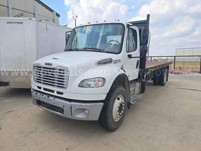 2019 Freightliner M2 106 S/A Flatbed Truck