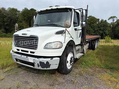 2017 Freightliner M2 106 T/A Flatbed Truck