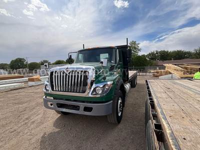 2016 International 7600 T/A Flatbed Truck