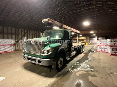 2015 Cleasby RBF Roofing Conveyor Mtd on 2016 International 7600 SBA T/A Flatbed