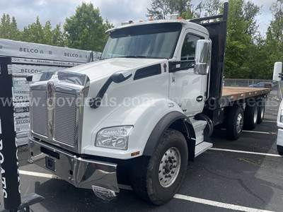 2019 Kenworth T800 Tri/A Flatbed Truck-Inoperable