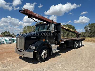 2003 Cleasby FBR-6-40 Roofing Conveyor Mtd on 2006 Kenworth T800B T/A Flatbed Truck