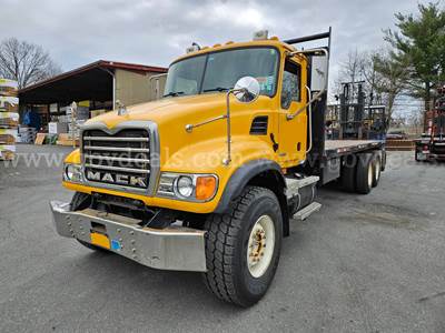 2005 Mack CV713 Flatbed
