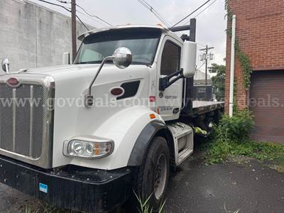 2017 Peterbilt 567 T/A Flatbed Truck-Inoperable