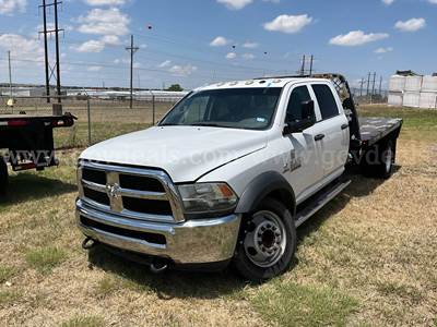 2015 RAM 3500 4x4 Crew Cab Flatbed Dually-Inoperable