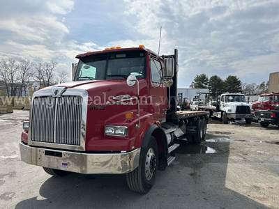 2016 Western Star 4800 SB T/A Flatbed Truck