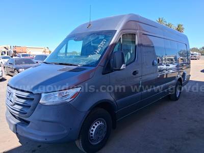 2021 Mercedes-Benz Sprinter Mobile Kitchen