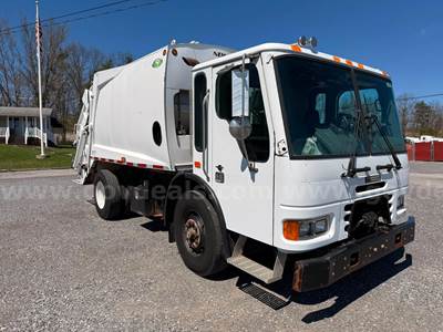 2009 American LaFrance w/16 Yard New Way Body