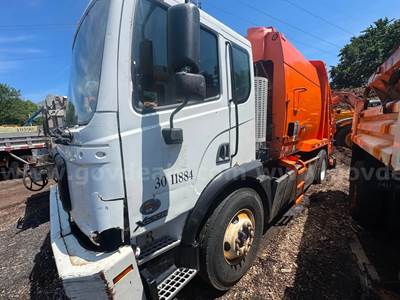 2018 Autocar Garbage Parker low miles See Video