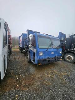 2009 Crane Carrier Co. Low Entry  ***NO RESERVE***