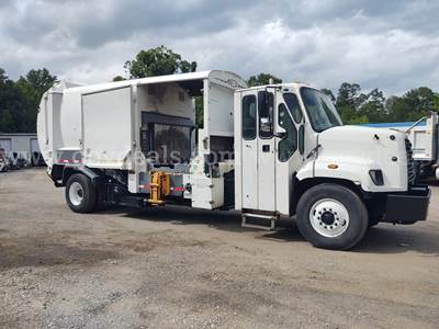 2012 Freightliner 108SD Side Loader Garbage Truck