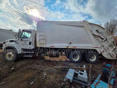 2007 Freightliner M2 106 Garbage Truck