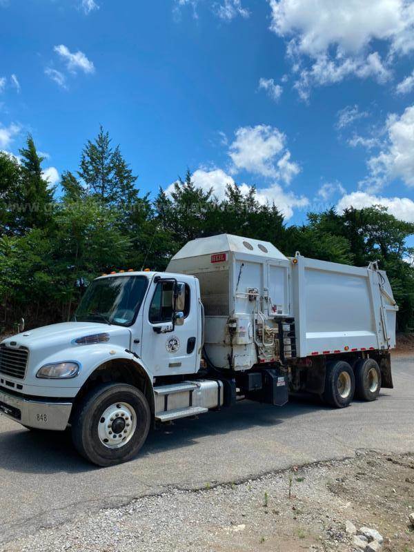 2019 Freightliner M2 Garbage Truck For Sale, 109,149 Miles Huntsville