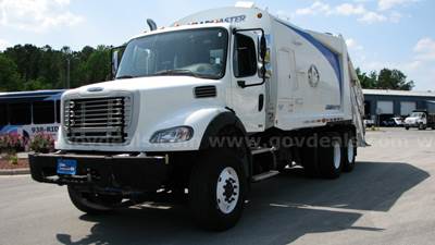 Freightliner M2/Loadmaster Rear Loading Refuse Body