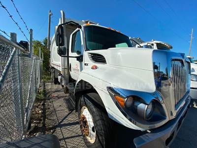 International Garbage Truck