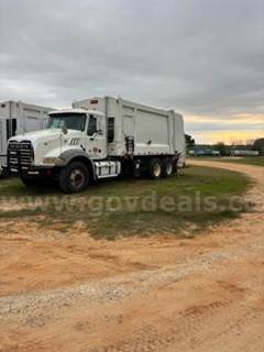 2018 Mack GU813