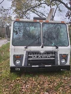 2010 Mack LEU600