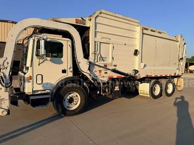 2018 Mack MRU613