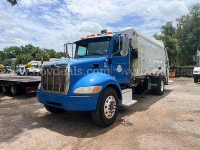 2013 Peterbilt 337 packer garbage truck