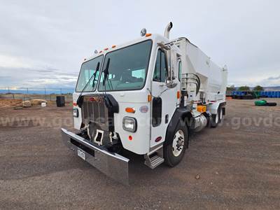 2020 Peterbilt 520