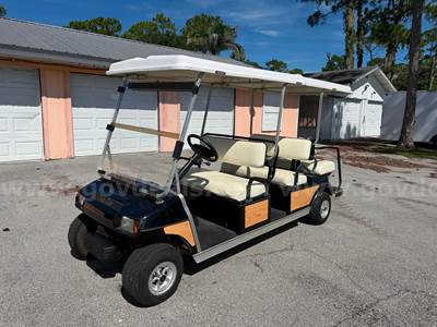 2015 CLUB CAR VILLAGER 6 golf cart