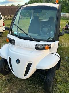 2014 GEM ES Electric Golf Cart with Bed