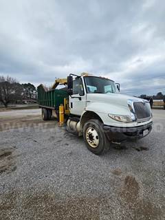 2010 International 4300 Grapple Truck
