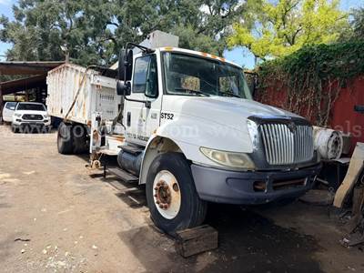 2005 International 4300