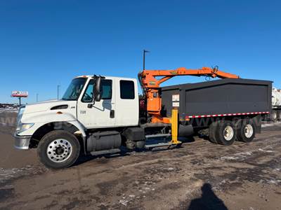 2007 International 7500 PETERSEN GRAPPLE LOADER