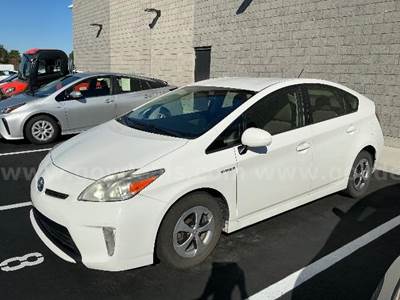 2014 Toyota PRIUS Hatchback