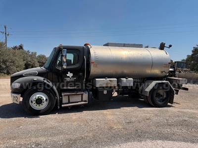 2016 Freightliner M2 106 Mauldin Asphalt Distributor Truck