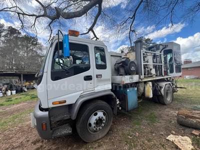 1998 GMC F7B042 Long Line Paint Striping Truck