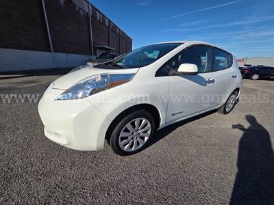 2015 Nissan LEAF S