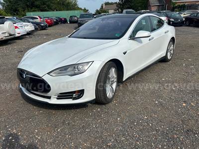 2016 Tesla Model S 90D