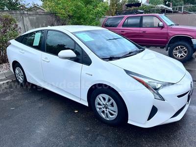 2016 TOYOTA PRIUS RUNS AND DRIVES - SHIPPING AVAILABLE
